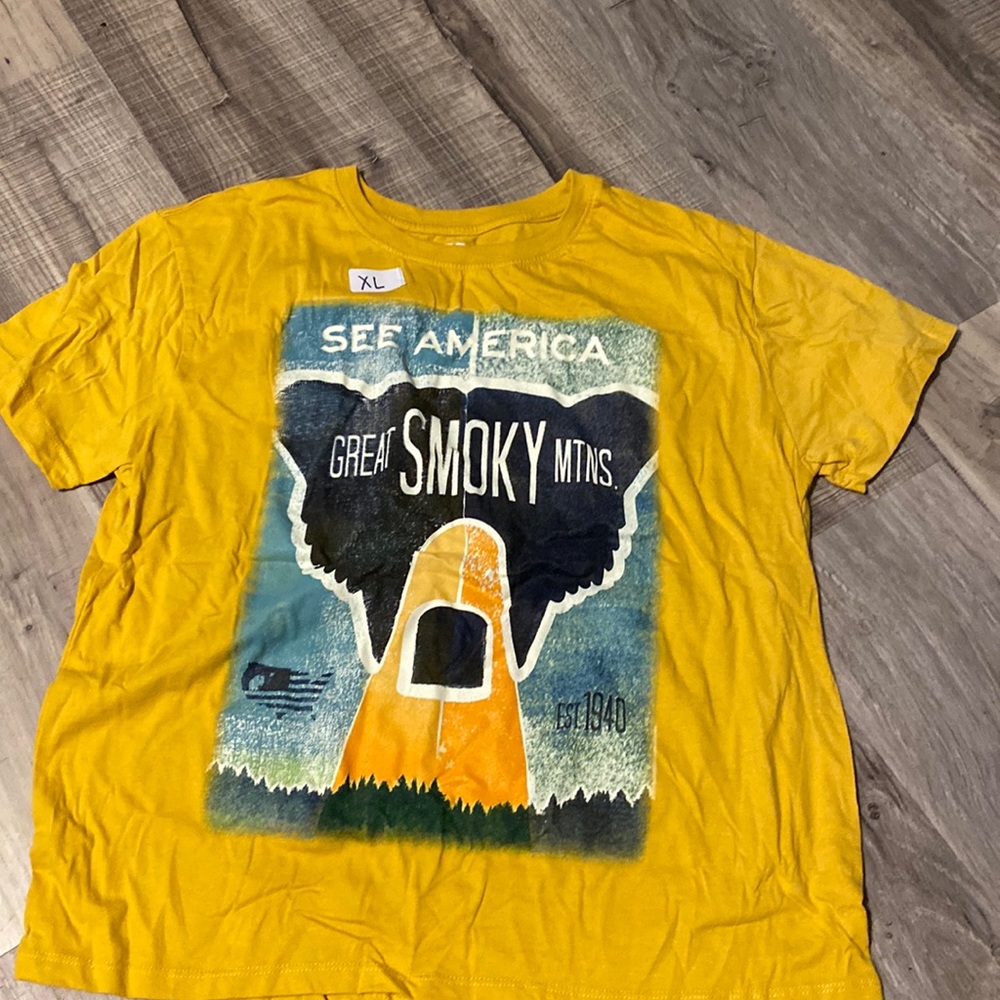 CAN Smokey Mountains Tee